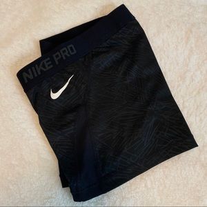 3” Nike Pro Hypercool Palm Women’s Training Shorts